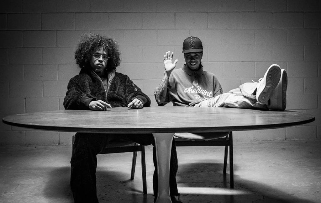 Rappers L7nnon e Sant dissipam a treta de 2023 e unem vozes e forças no flow fluente do single ‘É preciso coragem’
