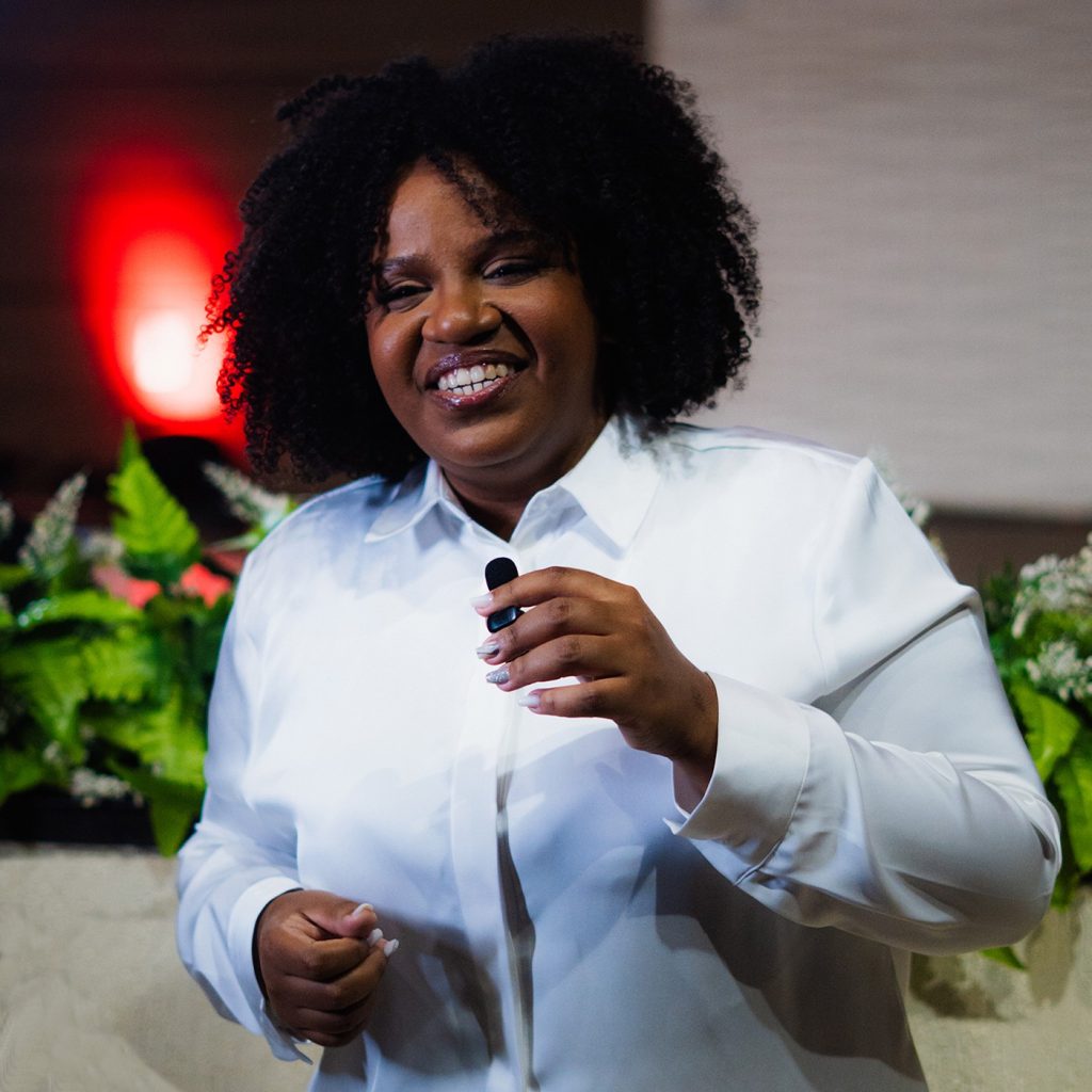 Prima de Xande de Pilares, Kezia debuta em janeiro com EP que tem a benção e música inédita do parente famoso