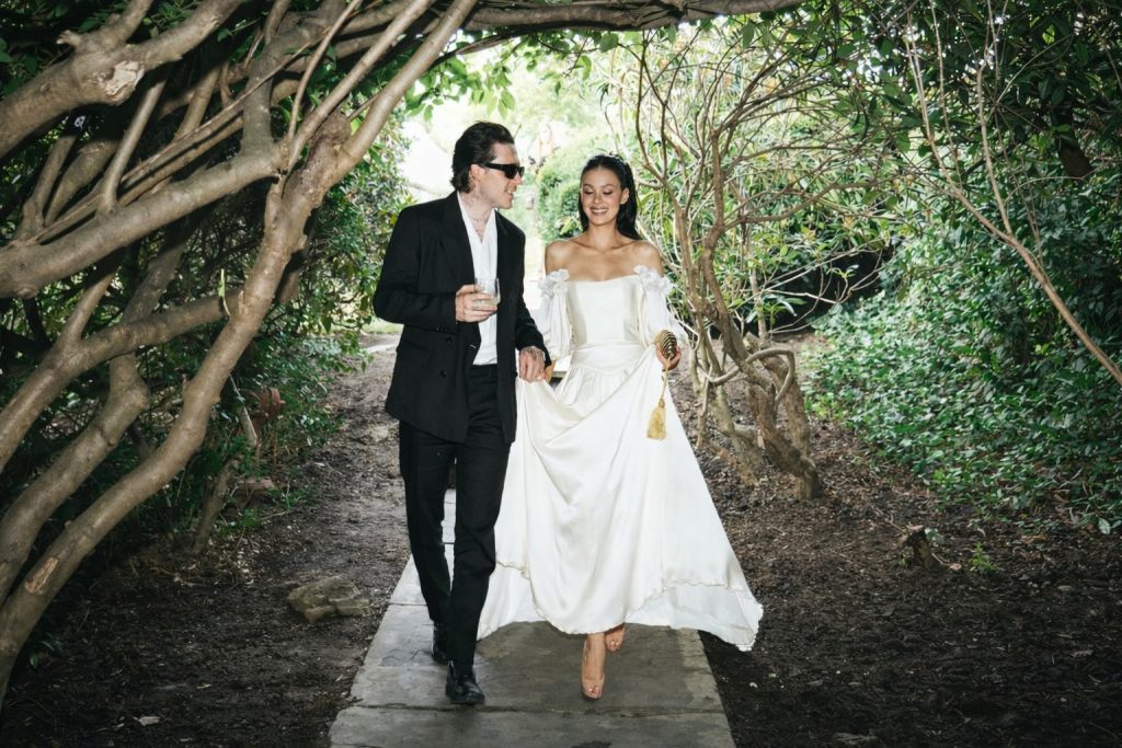 As afirmações bombásticas de Brooklyn Beckham — do drama do vestido de noiva ao ‘sequestro’ da primeira dança