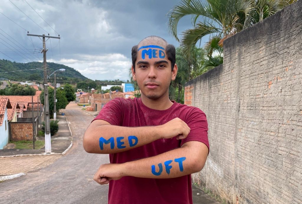 Jovem de 17 anos aprovado em medicina na federal planejava cursar farmácia