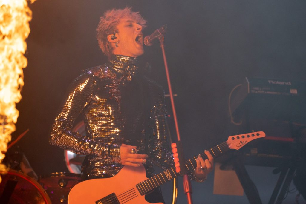 Rock in Rio 2026 anuncia Machine Gun Kelly, Rise Against, The Hives e outras atrações