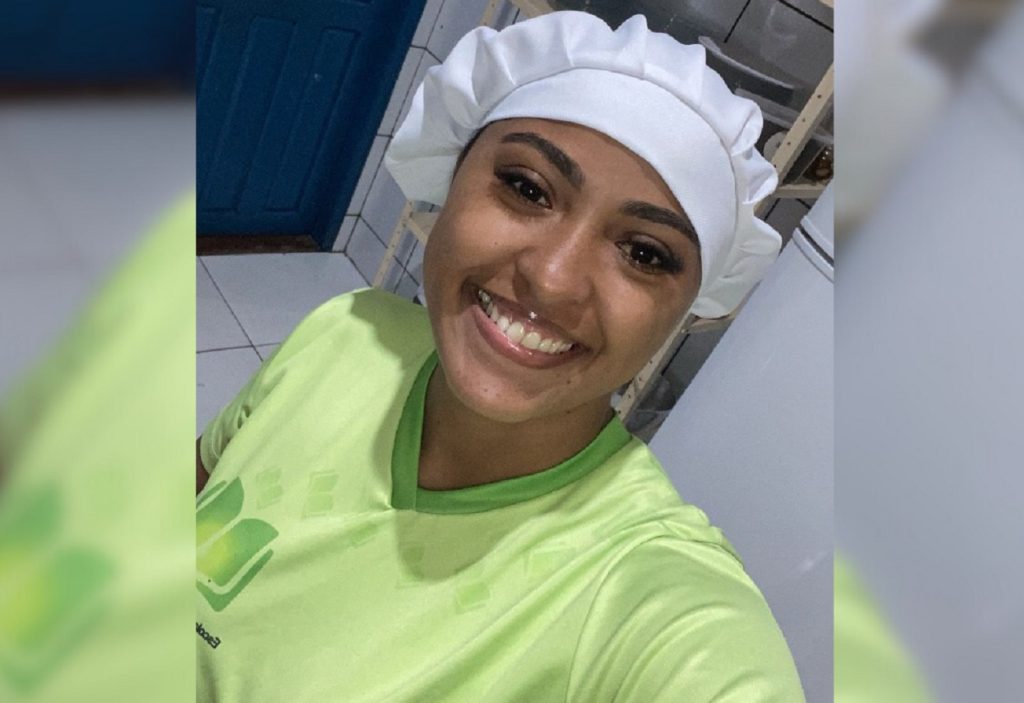 ‘Tia da Merenda’ realiza sonho de ampliar casa após viralizar com vídeos cozinhando em escola; assista